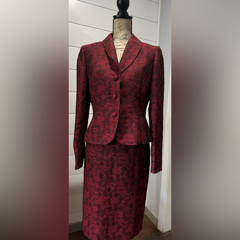 EUC- 2Pc STRESA SUIT